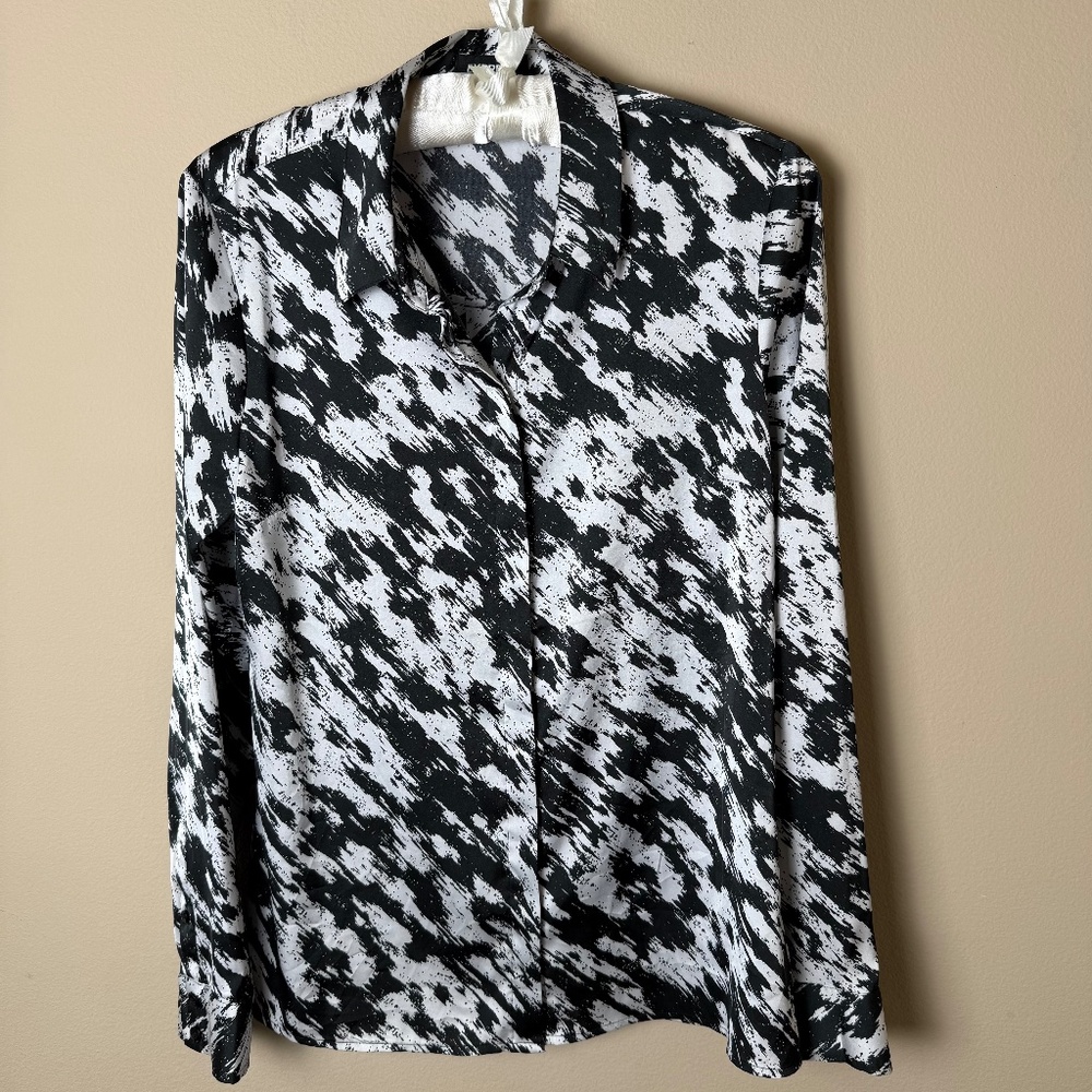 Express Portofino Button Down Shirt Womens Small Black White Top Blouse Office